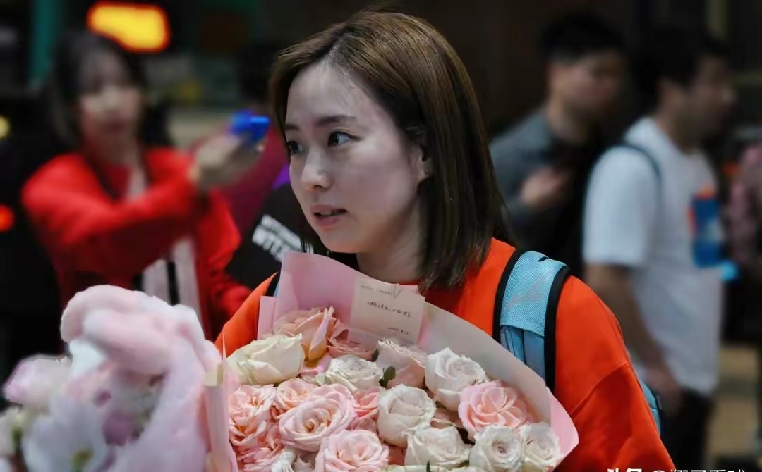 精湛技艺得到认可，球迷赞不绝口的简单介绍