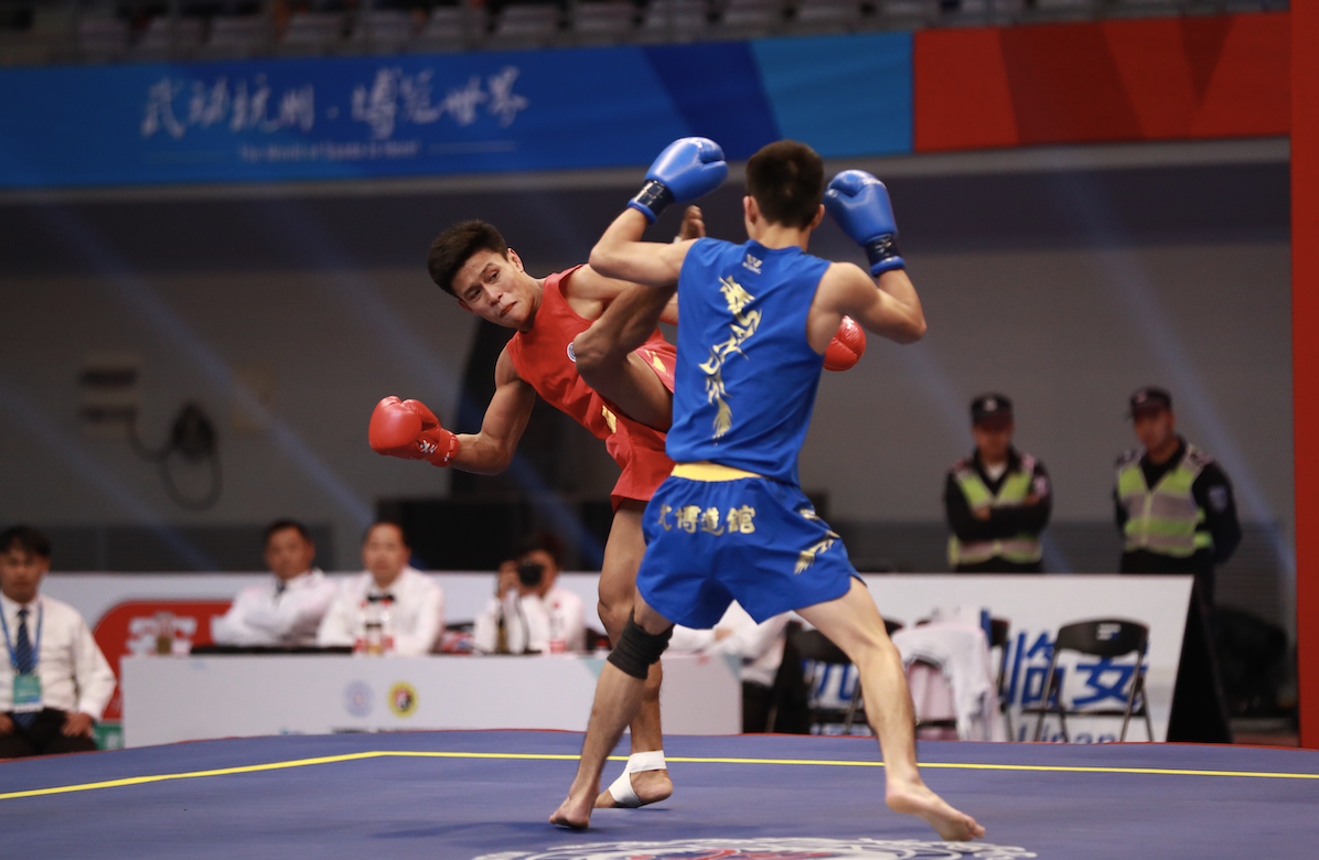 苦战到底的比赛谁将笑到最后？