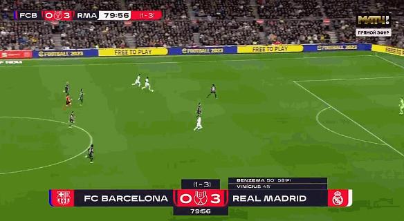 包含梅西传射建功，本泽马新星横空出世，场边球探频频记笔记的词条