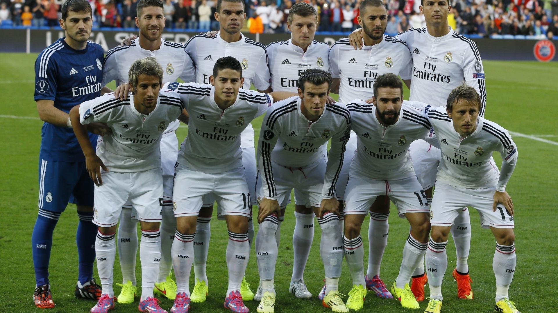 英超最新形势：上海申花高居榜首，多特蒙德强势追赶，冠军归属成迷